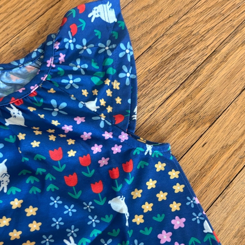 *Hanna Andersson Navy Dress with White Bunnies & Multicolor Flowers - Picture 6 of 7